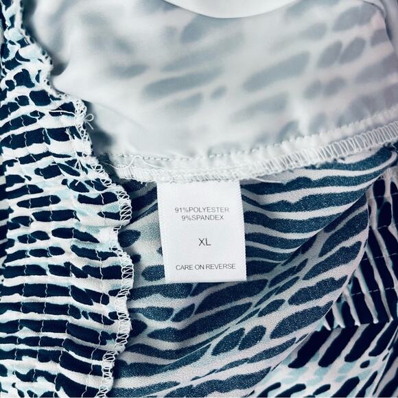 NY & Co blue white stretchy striped abstract cropped pants XL - Picture 7 of 8